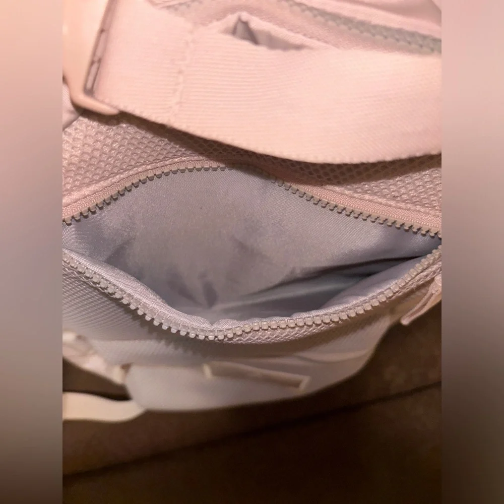 Adidas VFA BACKPACK 4 Backpack - Picture 5 of 8
